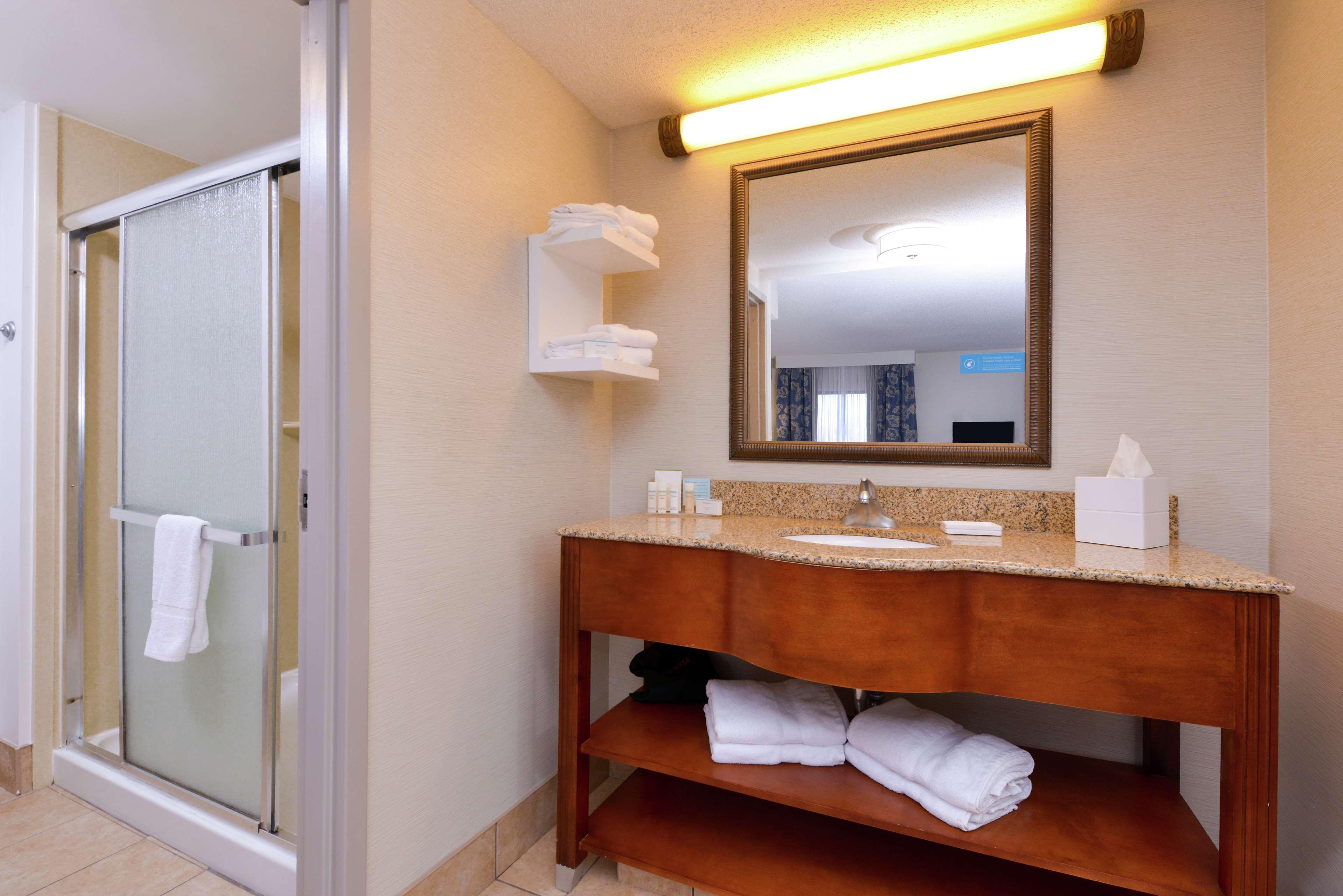Hampton Inn & Suites Уилмингтон Экстерьер фото