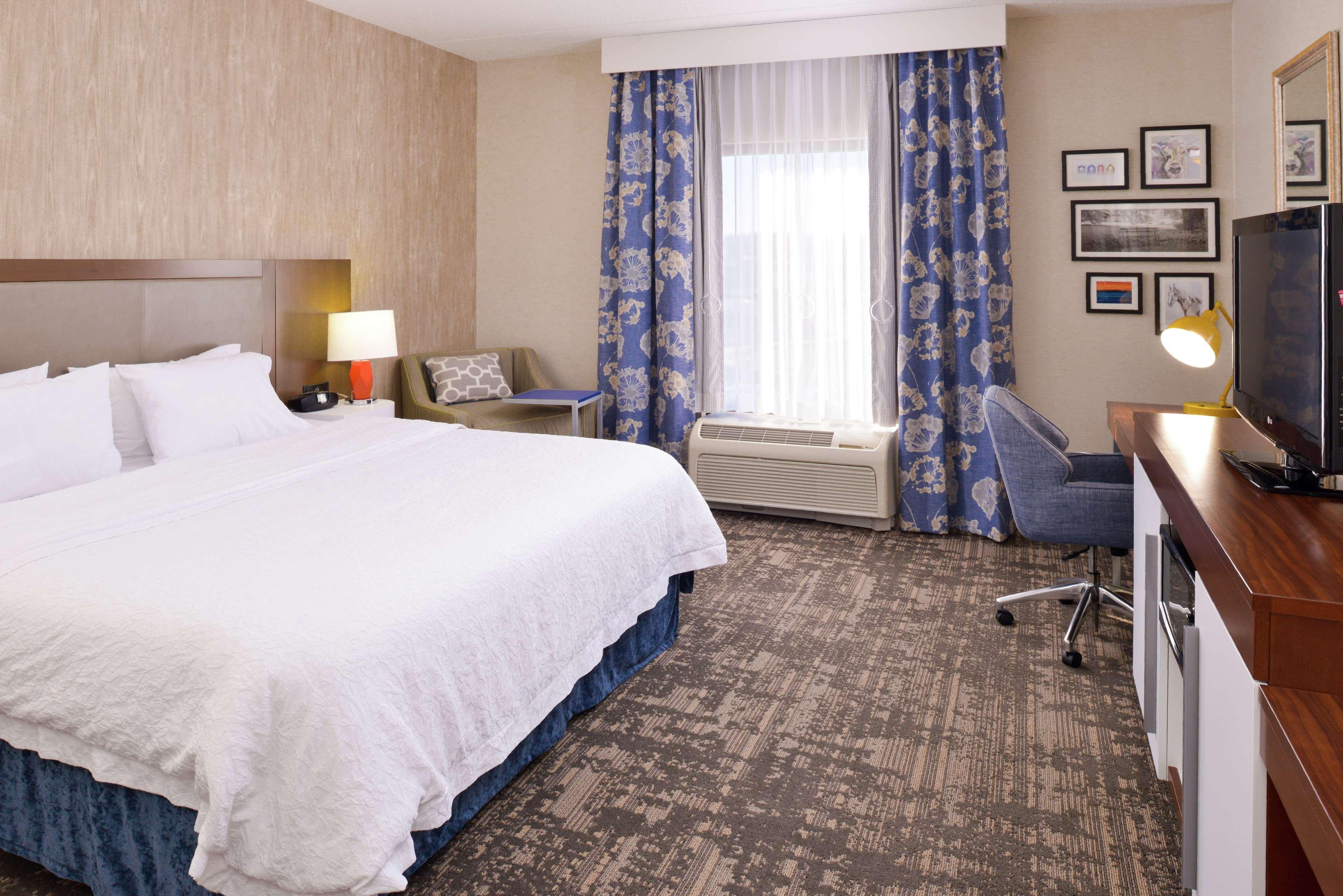 Hampton Inn & Suites Уилмингтон Экстерьер фото