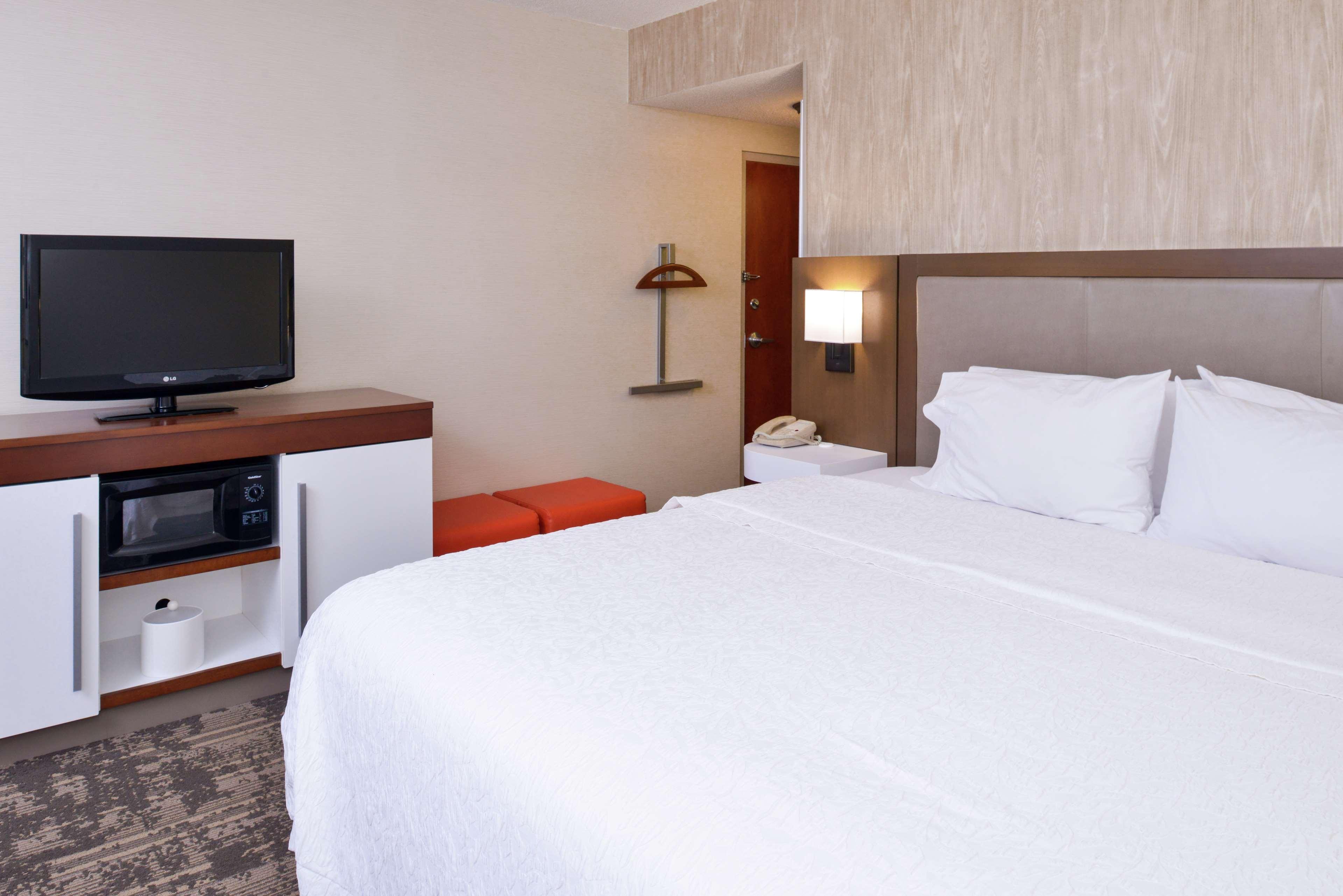 Hampton Inn & Suites Уилмингтон Экстерьер фото