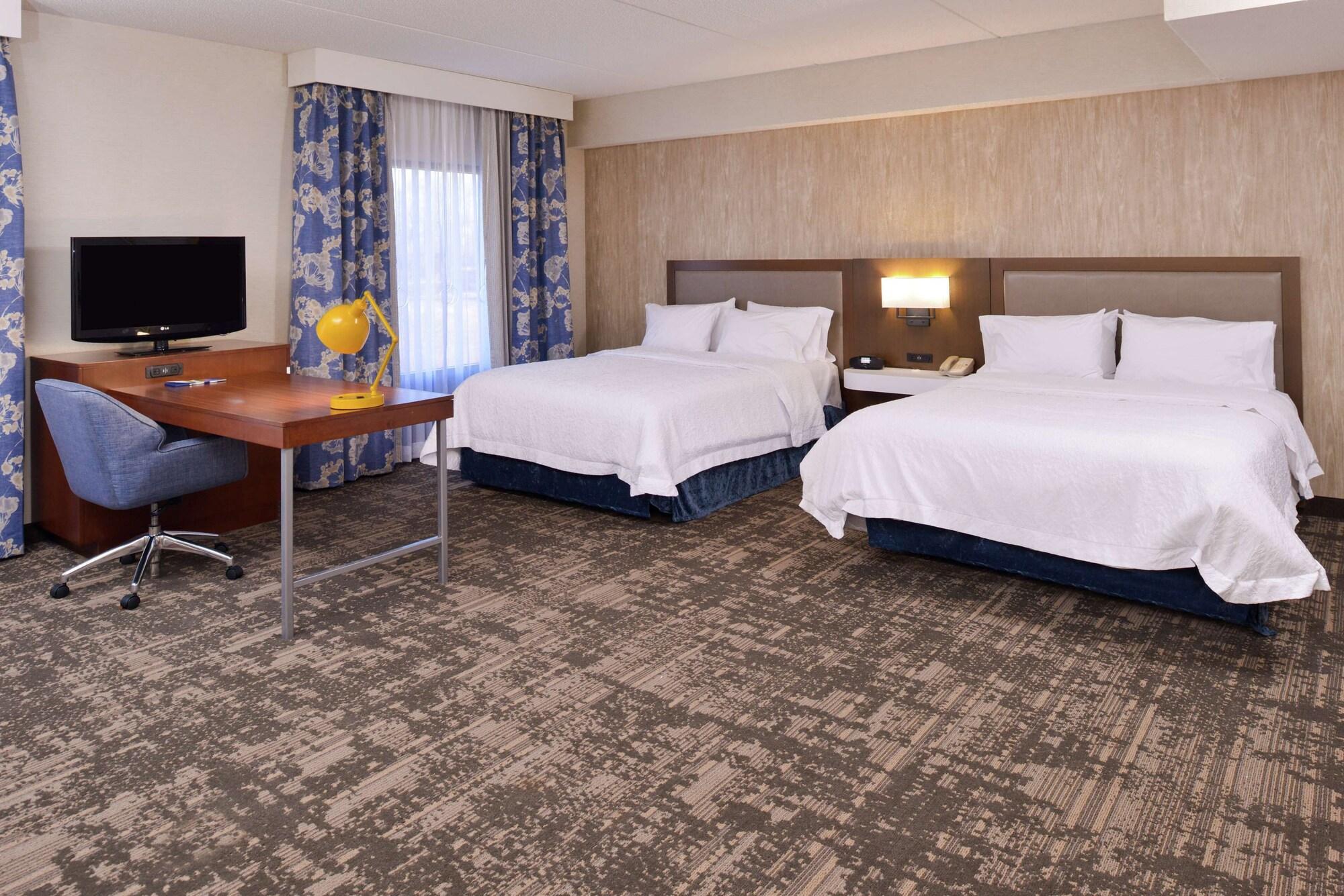 Hampton Inn & Suites Уилмингтон Экстерьер фото