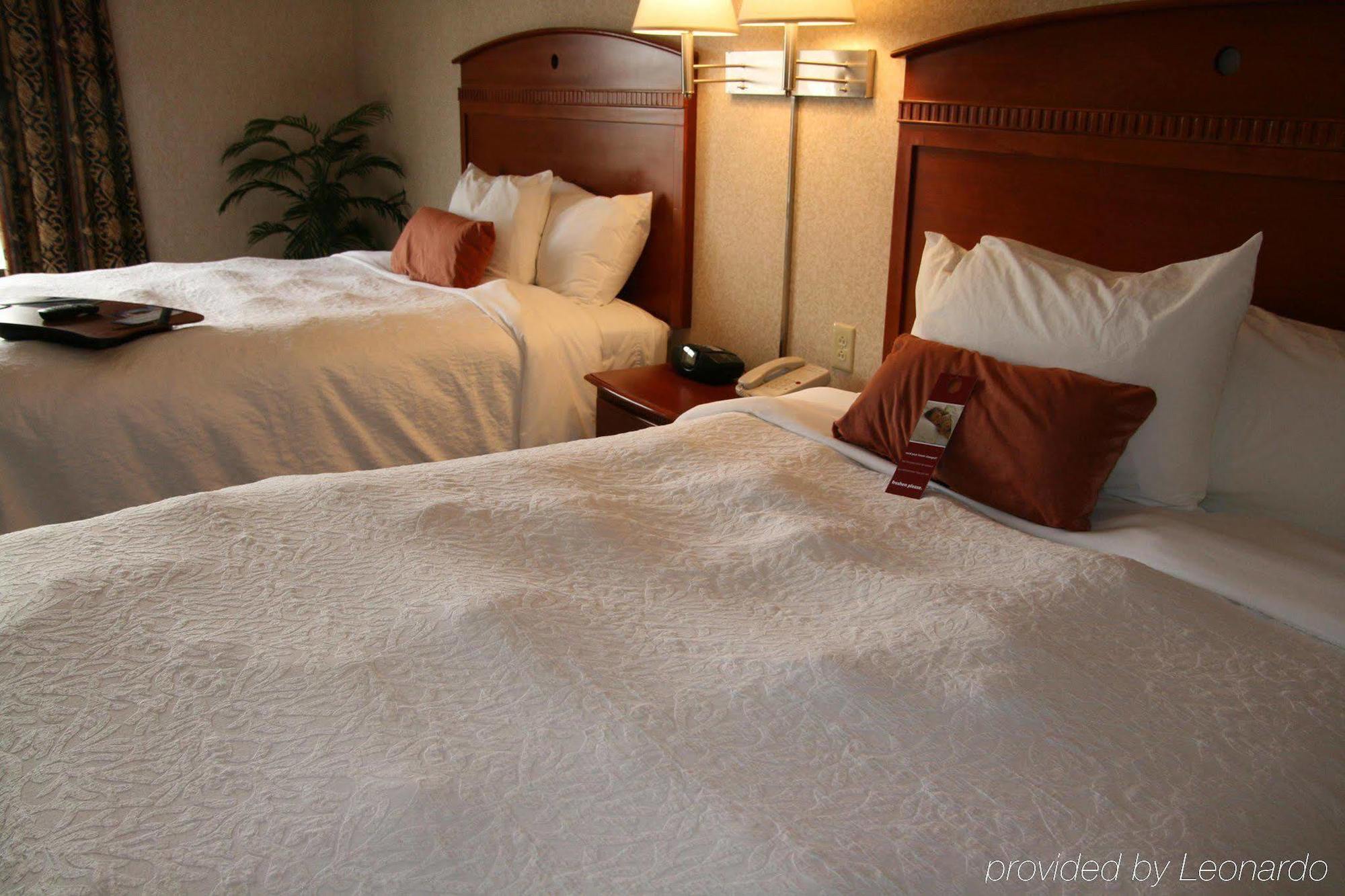 Hampton Inn & Suites Уилмингтон Номер фото